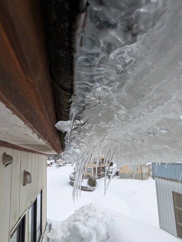 屋根の雪降ろし
