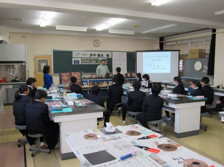 新潟県立津南中等教育学校「ものづくり体験教室」